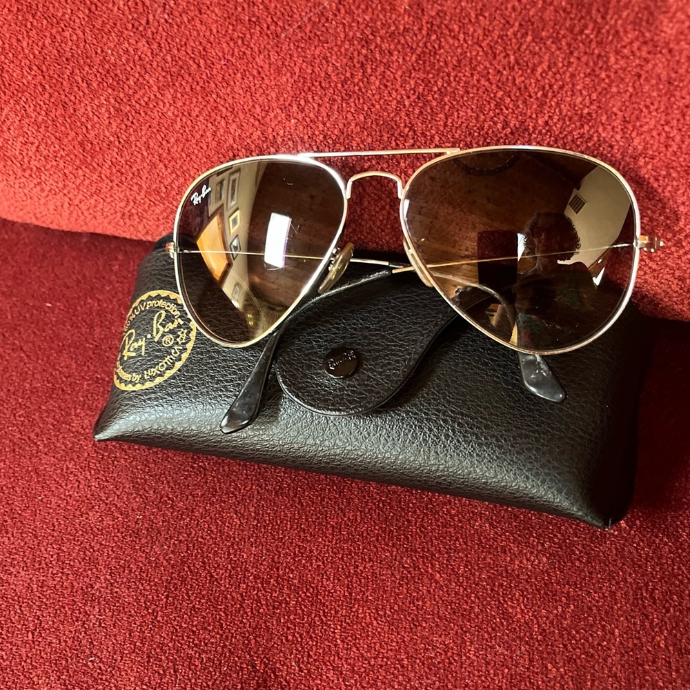 Ray-Ban Gold and Black Aviator Sunglasses with case